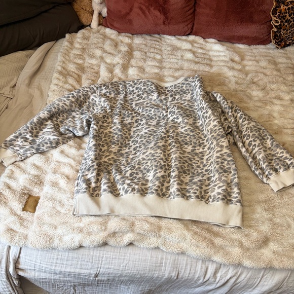 Aerie Go-To Sweatshirt Cake Batter Leopard - Picture 6 of 6